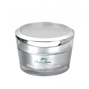 Nature’s Secrets moisturizing day cream enriched with Tamarind