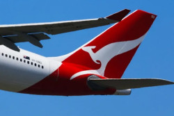 Qantas: Airline investigates after app lets customers see strangers' data