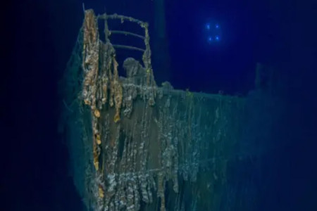 Striking images reveal depths of Titanic’s slow decay