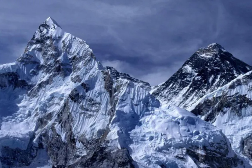 A Himalayan river may be making Everest taller