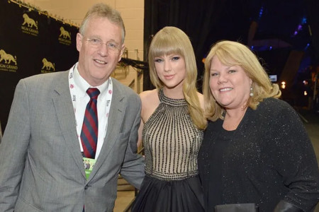 Taylor Swift&#039;s father escapes charge over alleged Australia assault