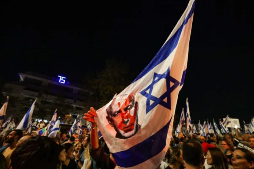 Israel: Benjamin Netanyahu protests put political divides back on show