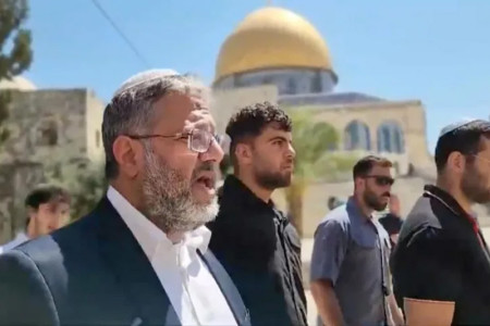 Israeli minister denounced over call for Jewish prayer at Jerusalem holy site