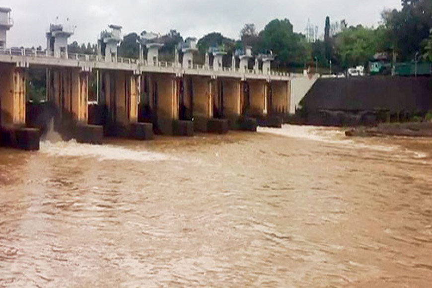 Higher water level recorded in Mahaweli Ganga, those in Kandy requested to be vigilant