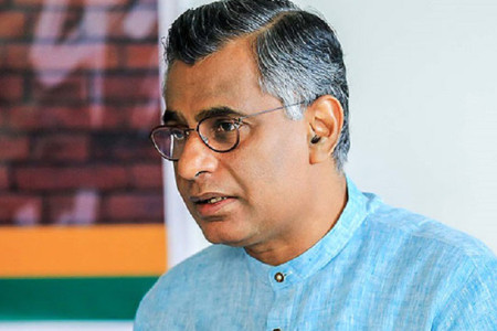 Sri Lanka defaults on USD 6 billion payment despite rising reserves