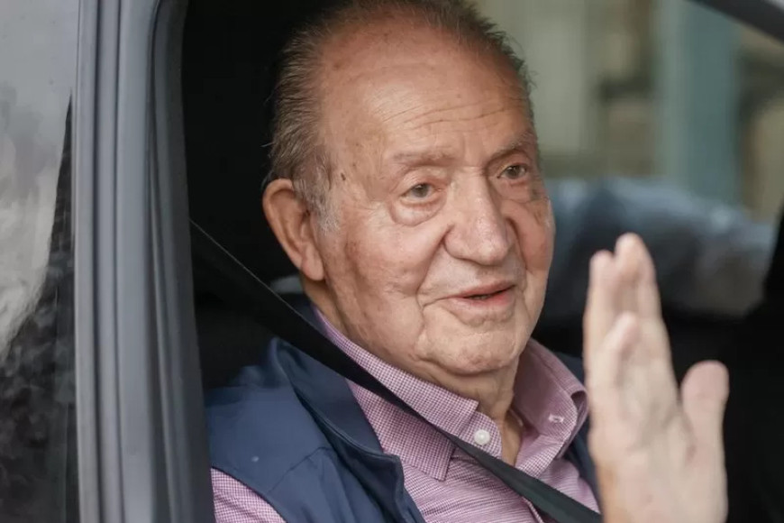 Juan Carlos: Court throws out ex-lover&#039;s €145m legal case