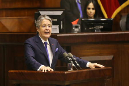 Ecuador’s president dissolves National Assembly
