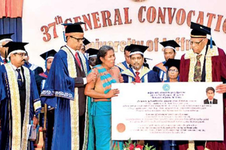 Mother on stage to receive dead son’s digree certificate