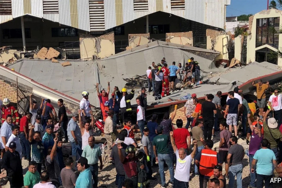 Mexico church: Seven dead and 20 trapped after Tamaulipas roof collapse