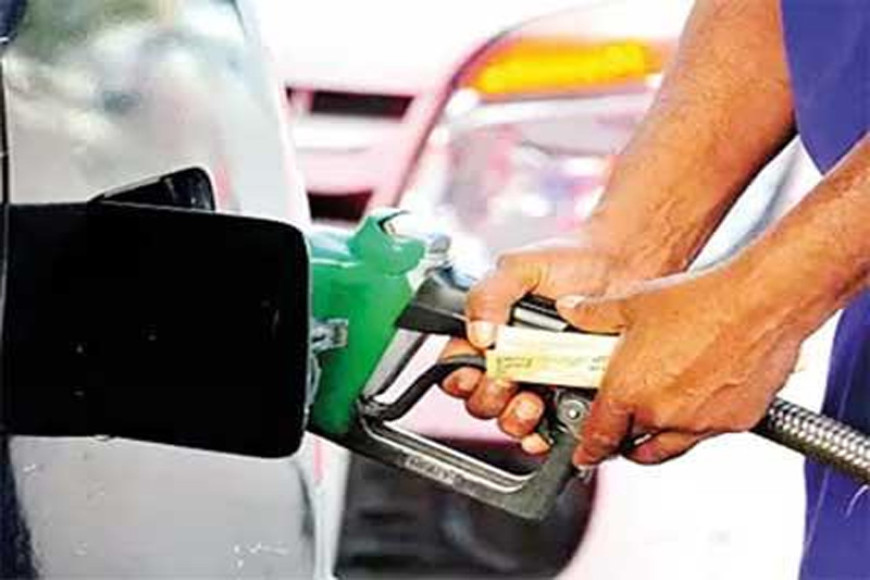 Local fuel prices expected to drop sharply as global oil prices plunge